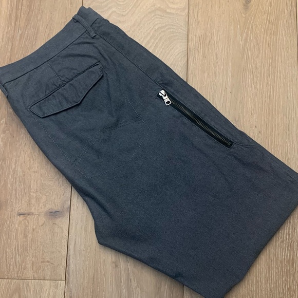 Armani Exchange Men’s Pants 33 Short - Picture 2 of 11